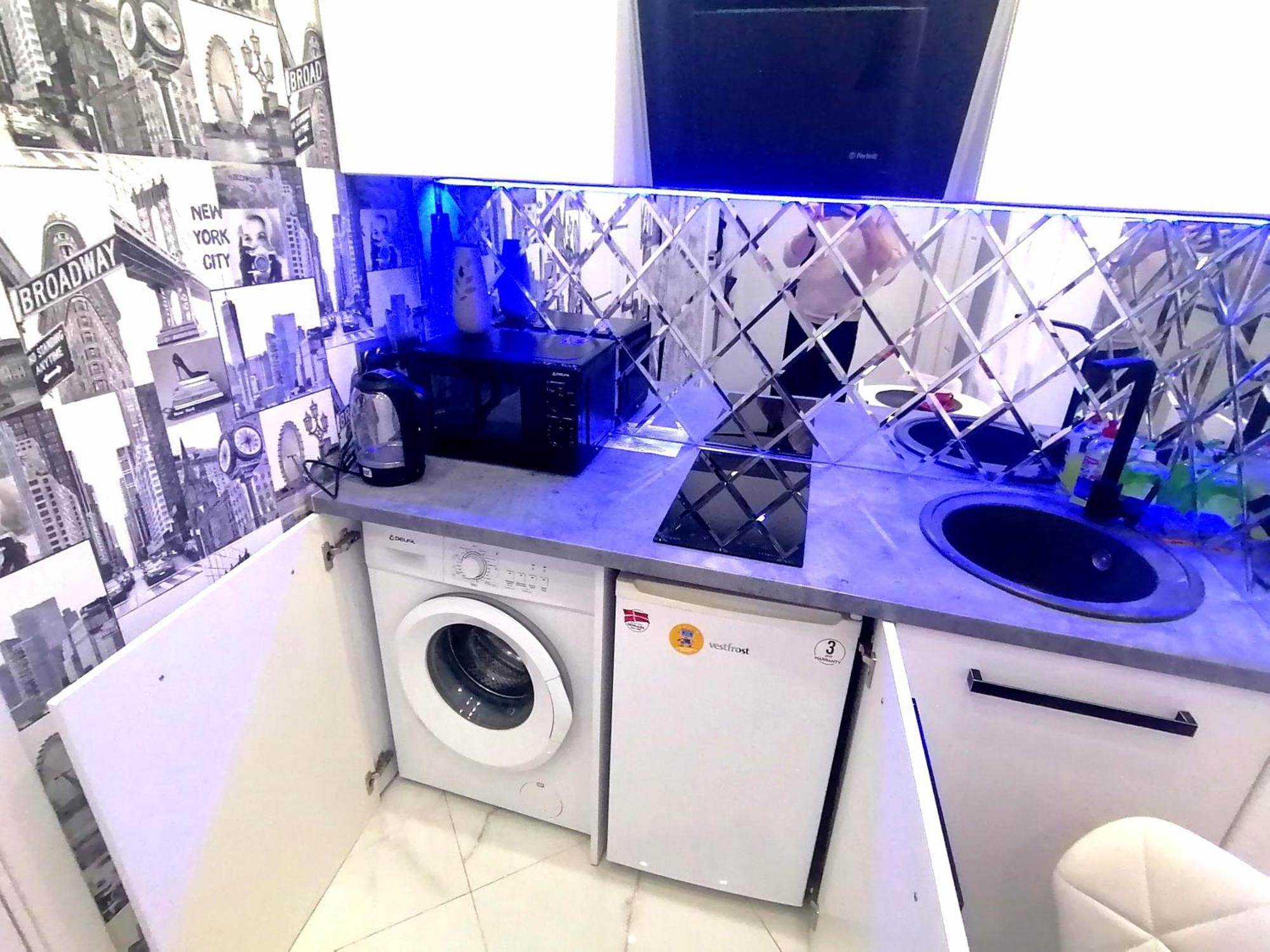 Сам Центр Міста! Оперний 5Хв Apartment Lviv Exterior photo
